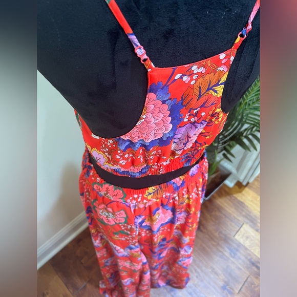 EXPRESS Floral Spaghetti Strap Racer Back Red Maxi Dress w/ Waist Cutout LP - Picture 7 of 10